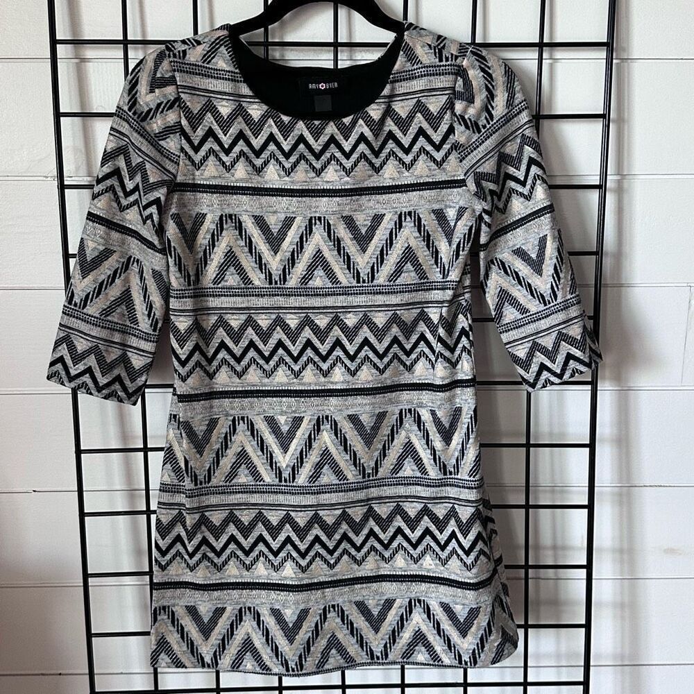 Amy‎ Byer Dress Girls 14 Black Grey Chevron 3/4 Sleeve Knit Pullover